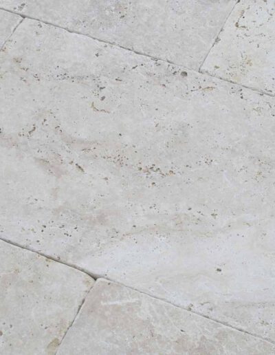 Travertin Bodenplatten, "Extra Crem"