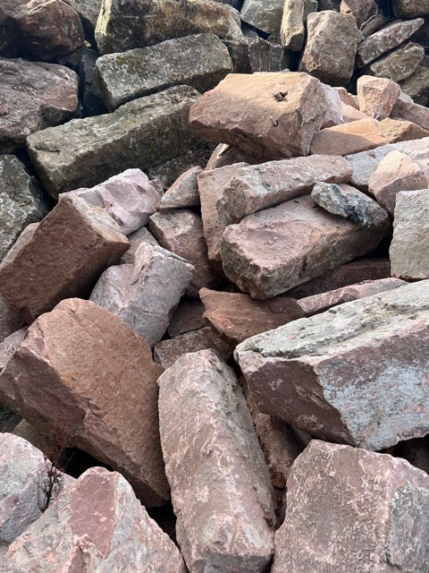 Sandsteinquader rötlich Bild 5