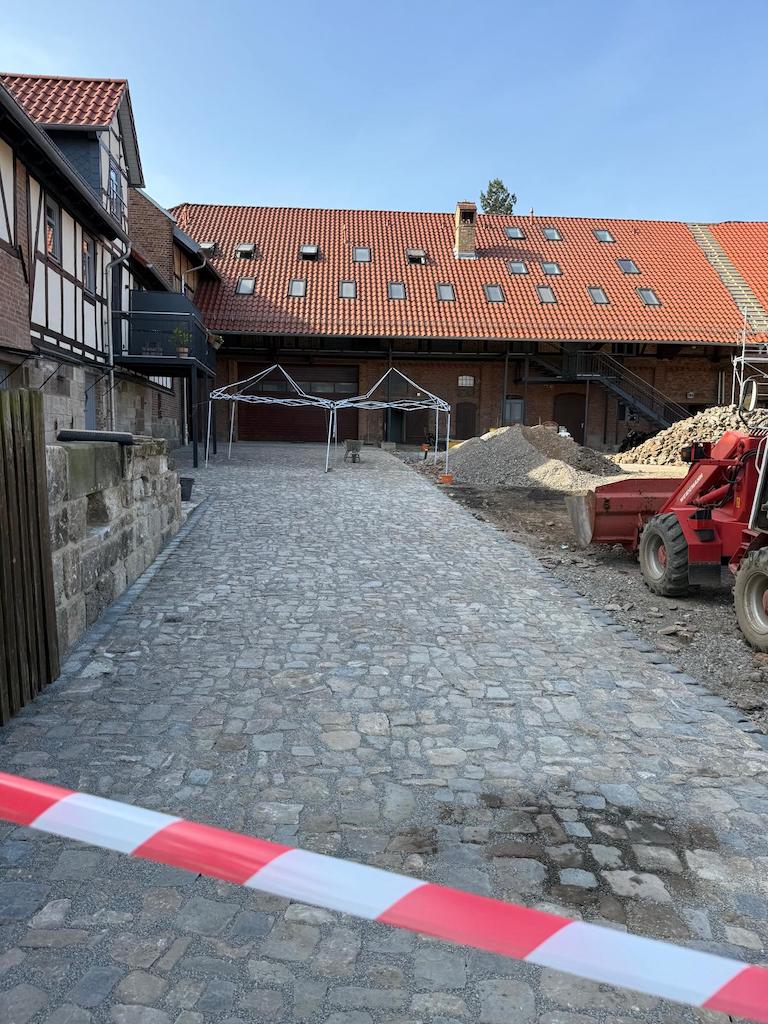 Unregelmäßiges historisches Granitpflaster für Velegung im Wildverband Bild 2