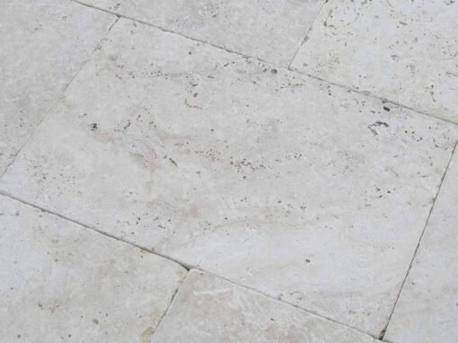 Travertin Bodenplatten, "Extra Crem"