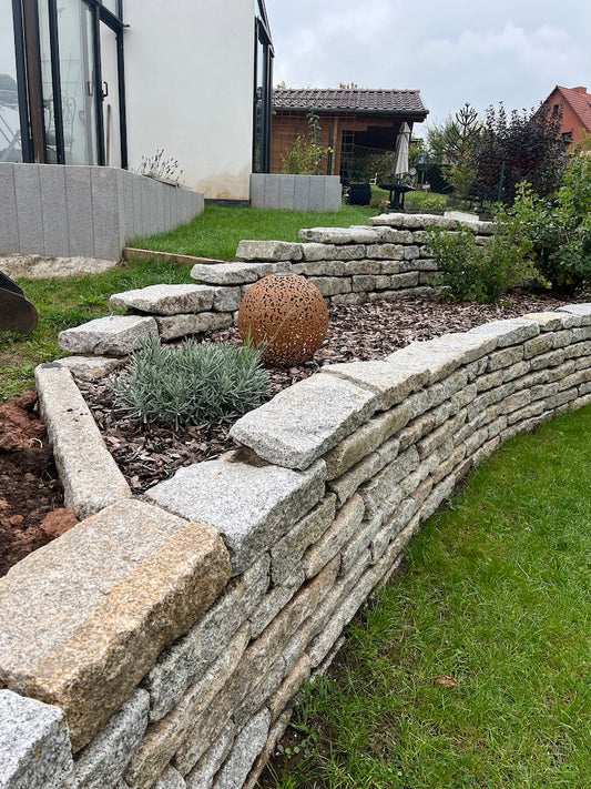 Granitborde, grau, gebrochen, gebraucht
