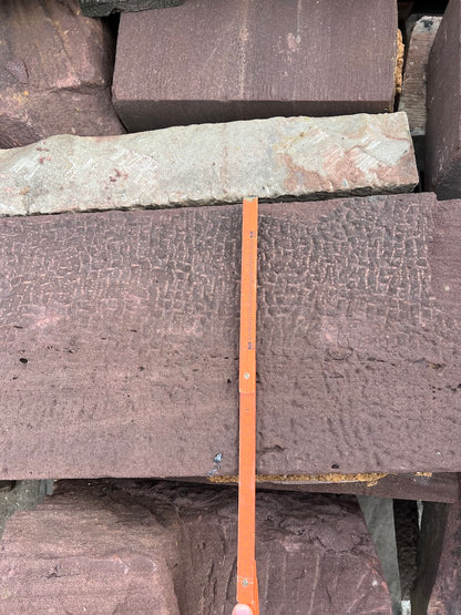 Friedewalder Quarzsandstein, rot-bunt, D: 10-15cm, gestockt, gebraucht