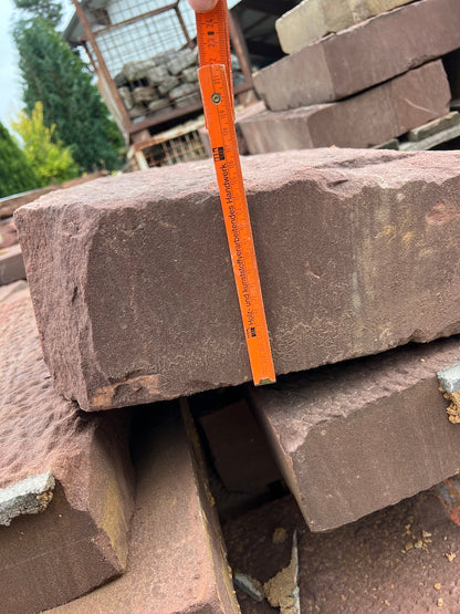 Friedewalder Quarzsandstein, rot-bunt, D: 10-15cm, gestockt, gebraucht